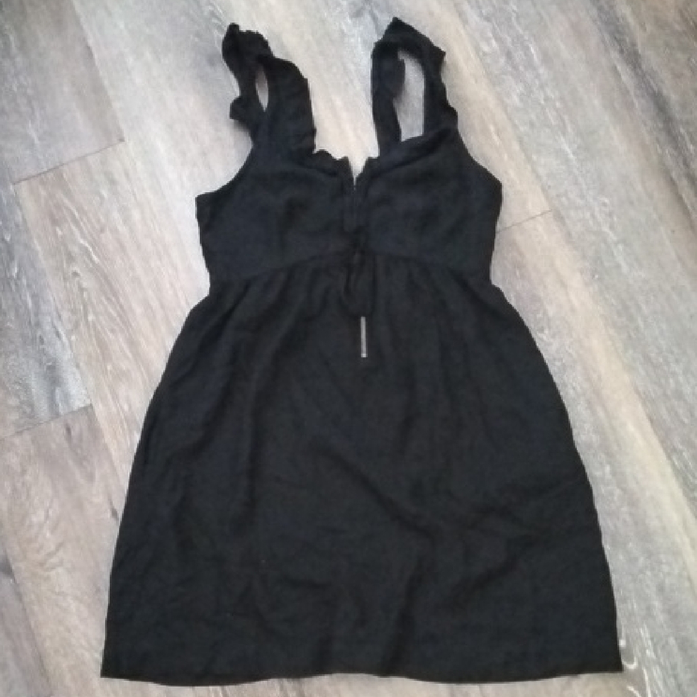 EUC: KIMICHI BLU; URBAN OUTFITTERS SHORT SUMMER BLACK DRESS.